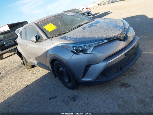 2019 TOYOTA C-HR LE