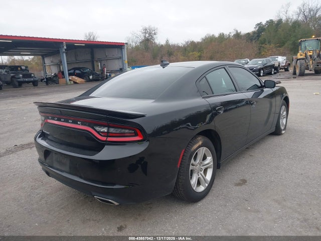 DODGE CHARGER SXT - 4