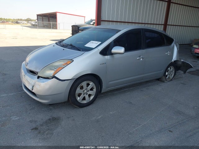 TOYOTA PRIUS - 2