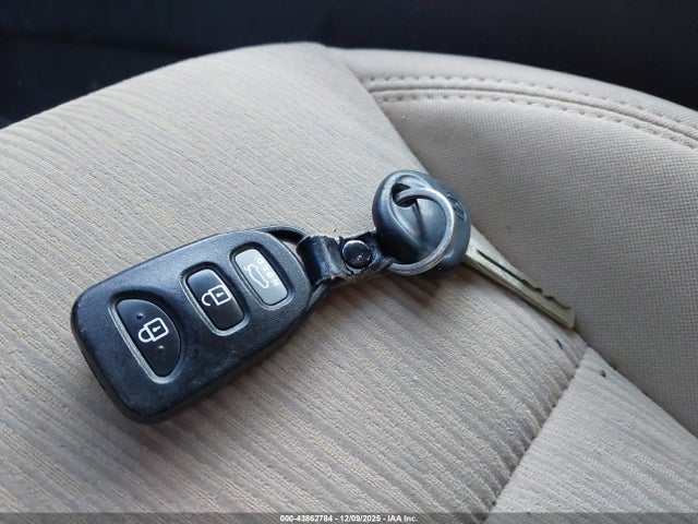 2011 Hyundai SONATA GLS — миниатюра 11