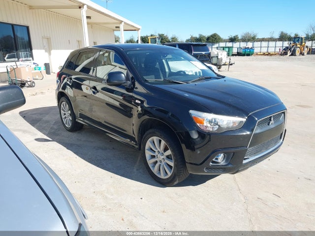 2011 MITSUBISHI OUTLANDER SE