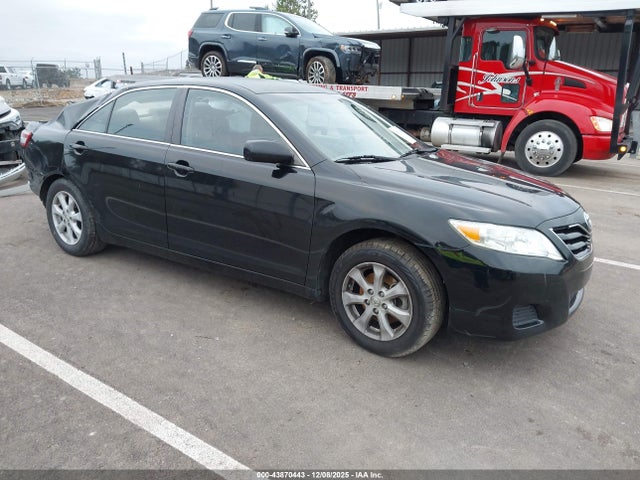 2011 TOYOTA CAMRY LE