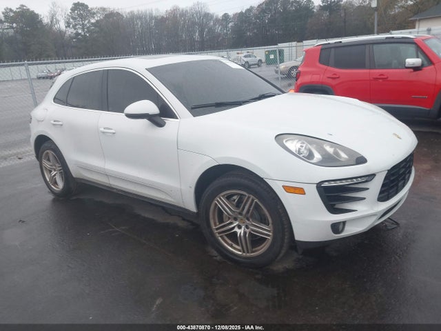 2016 PORSCHE MACAN S