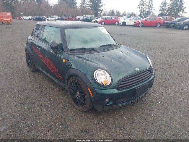2010 MINI COOPER 