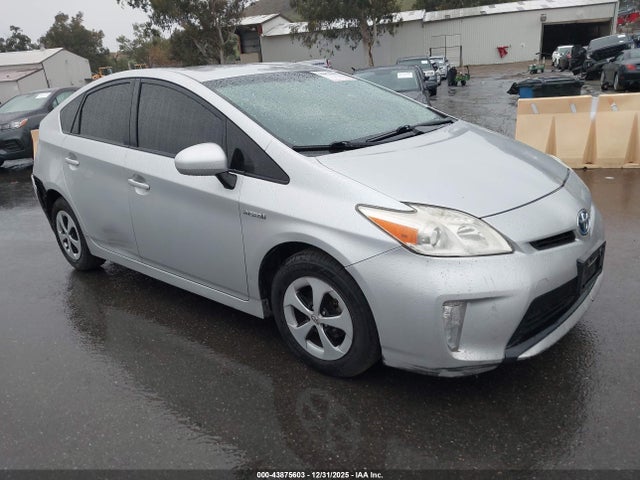 2015 TOYOTA PRIUS TWO
