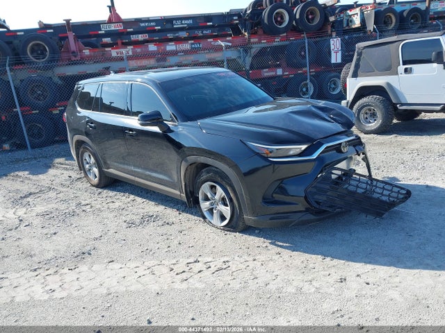 2025 TOYOTA GRAND HIGH LE
