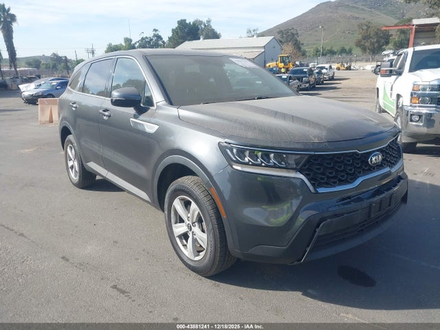 2021 KIA SORENTO LX