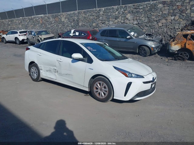 TOYOTA PRIUS - 1