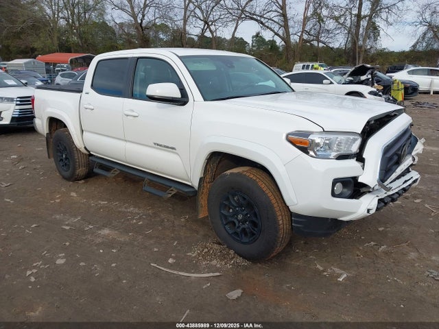 2022 TOYOTA TACOMA SR5 V6
