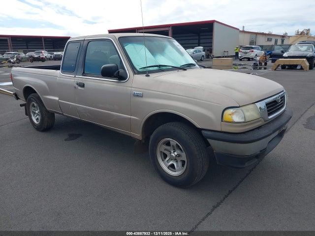 1998 MAZDA B4000 SE
