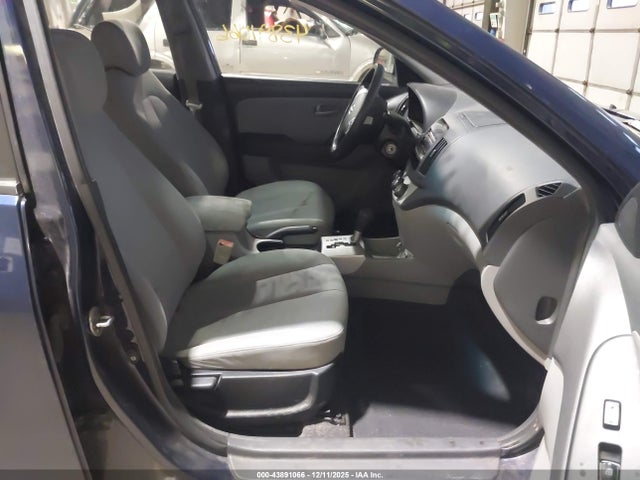 HYUNDAI ELANTRA GLS - 5