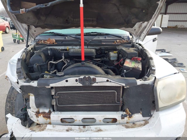 DODGE DAKOTA SLT - 10