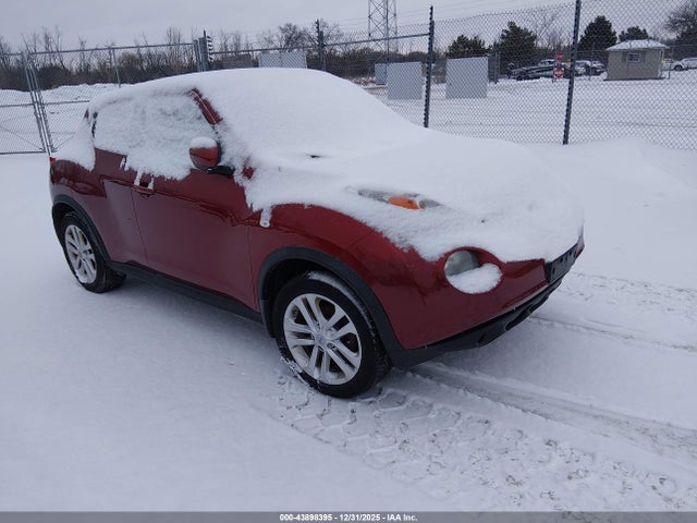 2011 NISSAN JUKE S