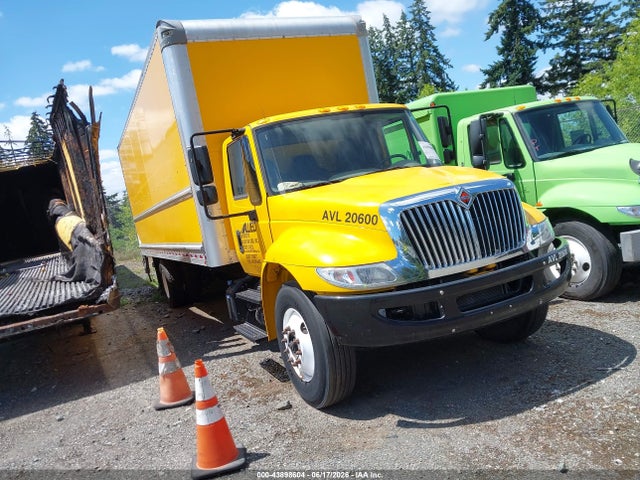 2018 INTERNATIONAL DURASTAR 4300 