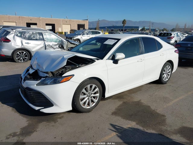 صورة 2 لـ 2018 Toyota CAMRY LE