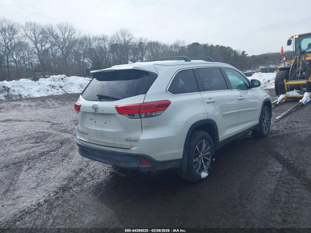 2019 TOYOTA HIGHLANDER XLE