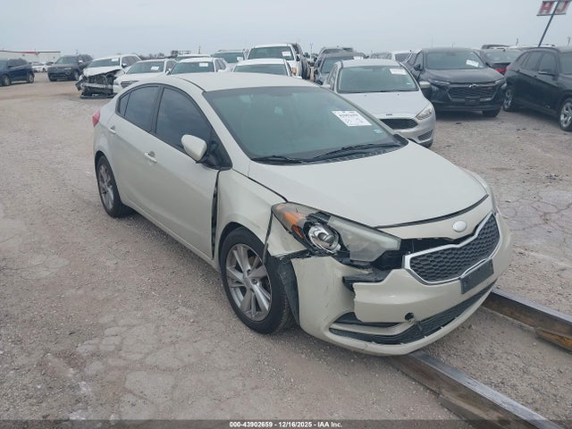 2014 KIA FORTE LX