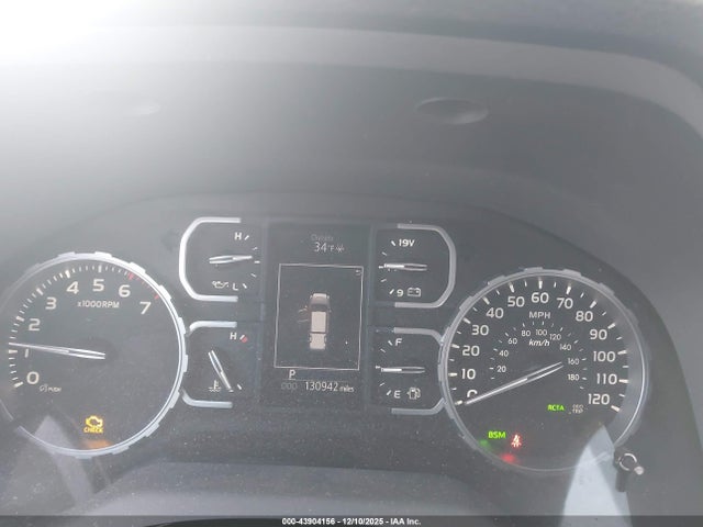 TOYOTA TUNDRA - 7