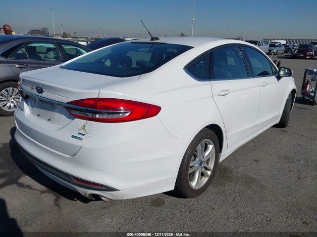 FORD FUSION SE - 4
