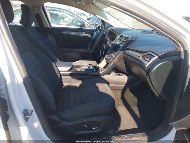 FORD FUSION SE - 5