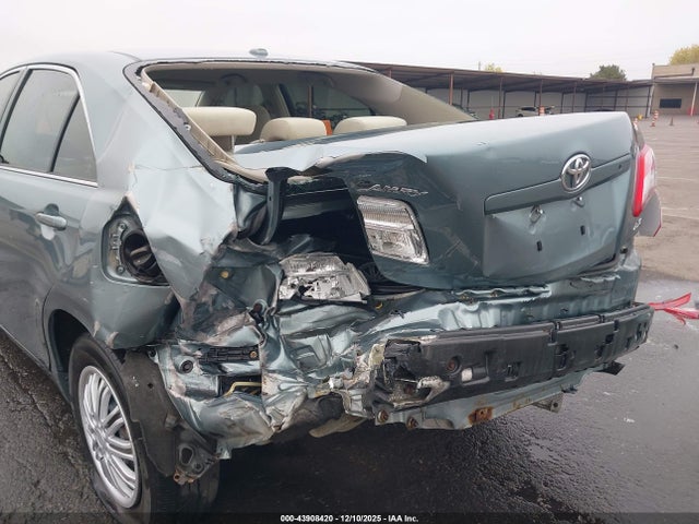 2010 Toyota CAMRY LE 照片 6