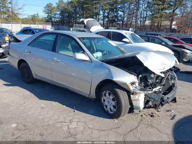 2002 TOYOTA CAMRY LE