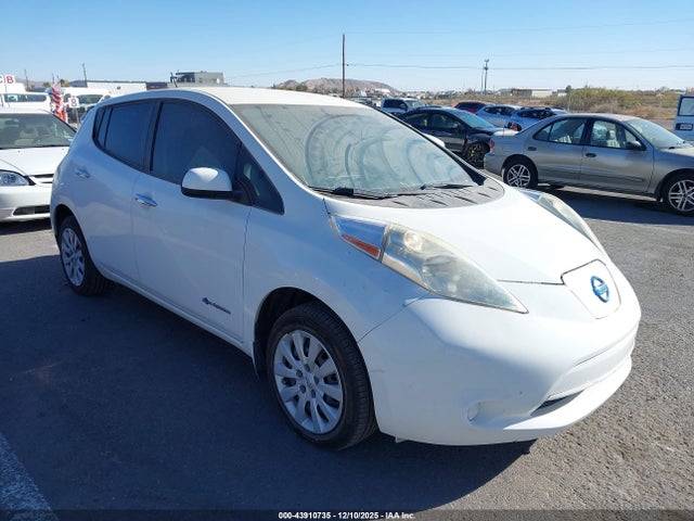 2015 NISSAN LEAF S