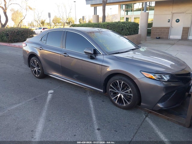 2019 TOYOTA CAMRY SE