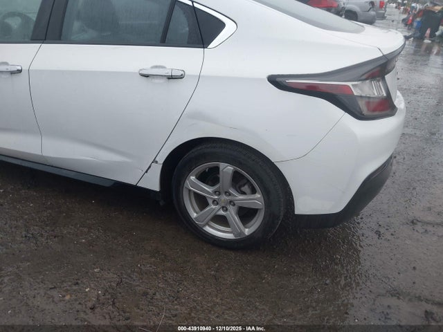 2016 Chevrolet Volt, VIN: 1G1RC6S55GU112380