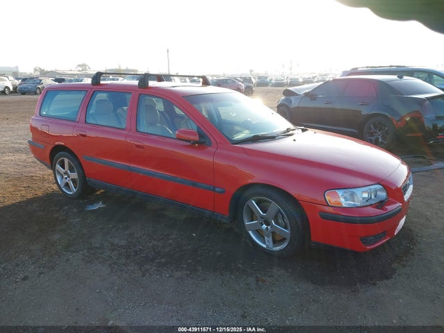 2004 VOLVO V70 R