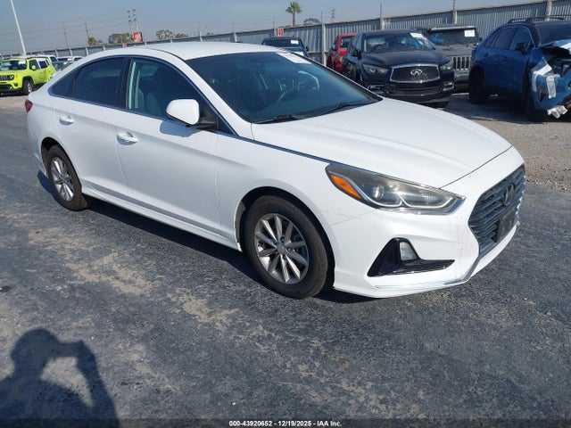 2018 HYUNDAI SONATA SE