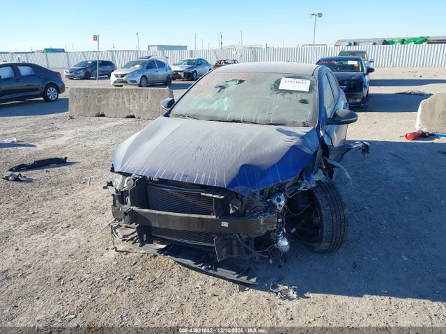 KIA FORTE GT-LINE - 6