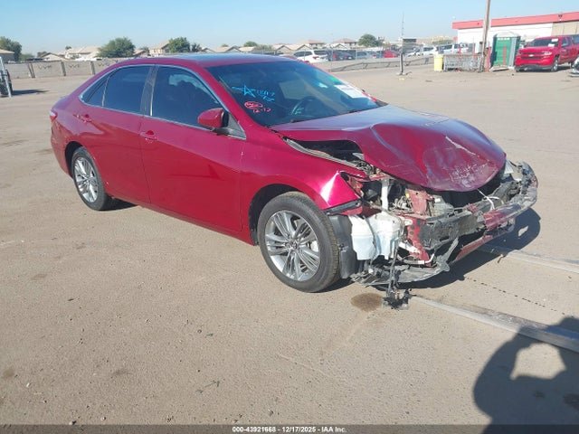 2015 TOYOTA CAMRY SE