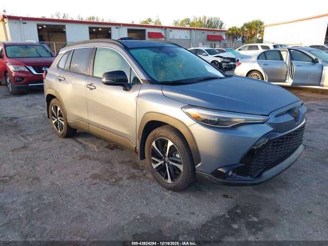 2025 TOYOTA COROLLA XSE