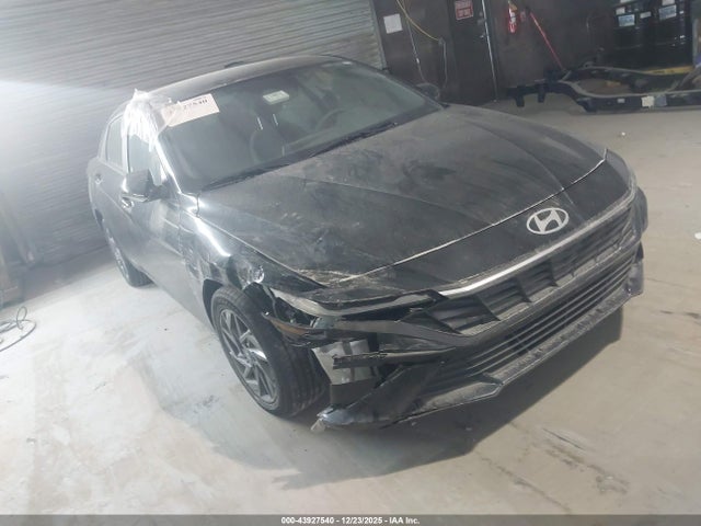 HYUNDAI ELANTRA SEL - 1