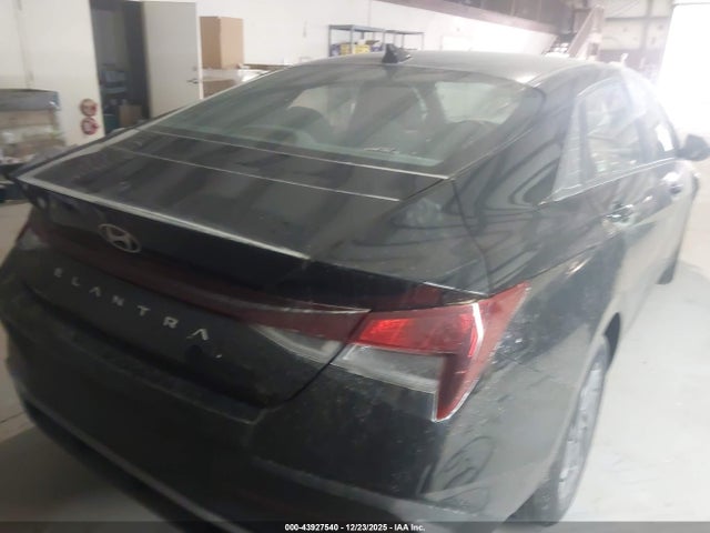 HYUNDAI ELANTRA SEL - 4