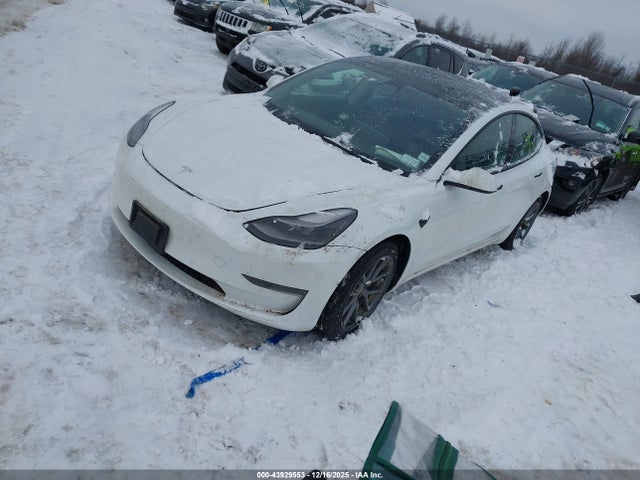 صورة 2 لـ 2021 Tesla MODEL 3 STANDARD RANGE PLUS REAR-WHEEL DRIVE