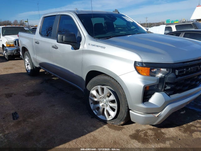 CHEVROLET SILVERADO 1500 2WD SHORT BED CUSTOM - 1