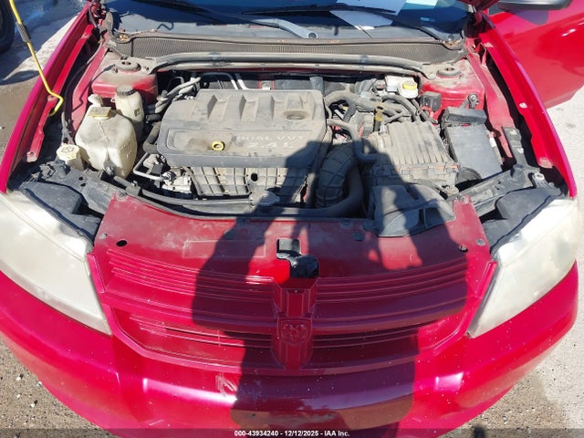 DODGE AVENGER SE - 10