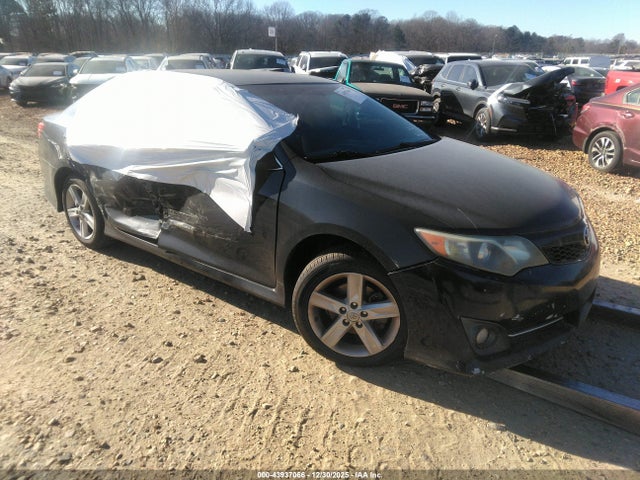 2013 TOYOTA CAMRY SE