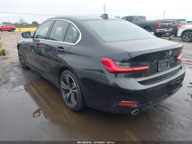 2020 BMW 330I — фото 3