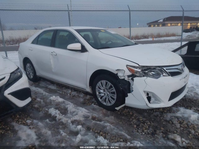 2014 TOYOTA CAMRY LE