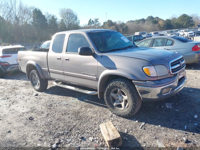 2002 TOYOTA TUNDRA LTD V8