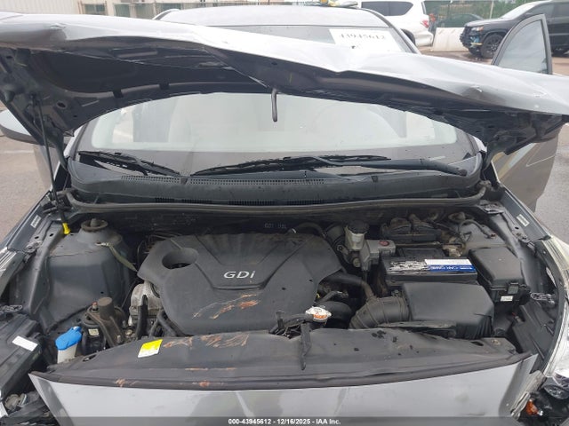 HYUNDAI ACCENT GLS - 10