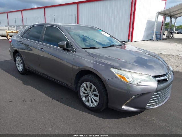 2017 TOYOTA CAMRY LE