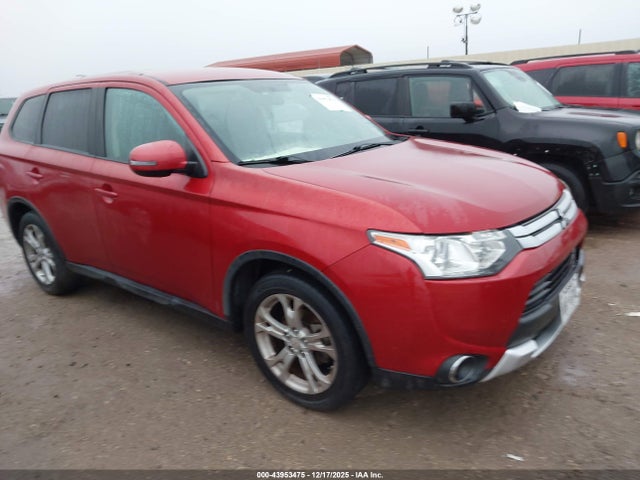 2015 MITSUBISHI OUTLANDER SE