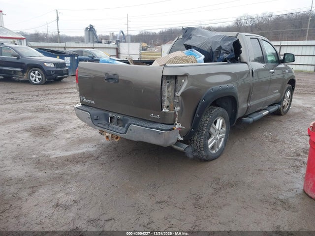 TOYOTA TUNDRA - 4