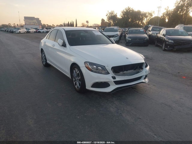 2016 MERCEDES-BENZ C 300 