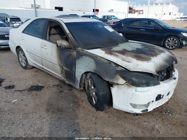 2005 TOYOTA CAMRY XLE