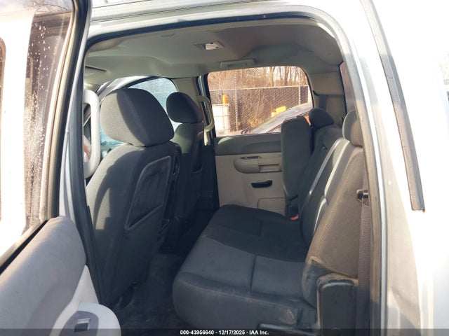 CHEVROLET SILVERADO 2500HD WORK TRUCK - 8